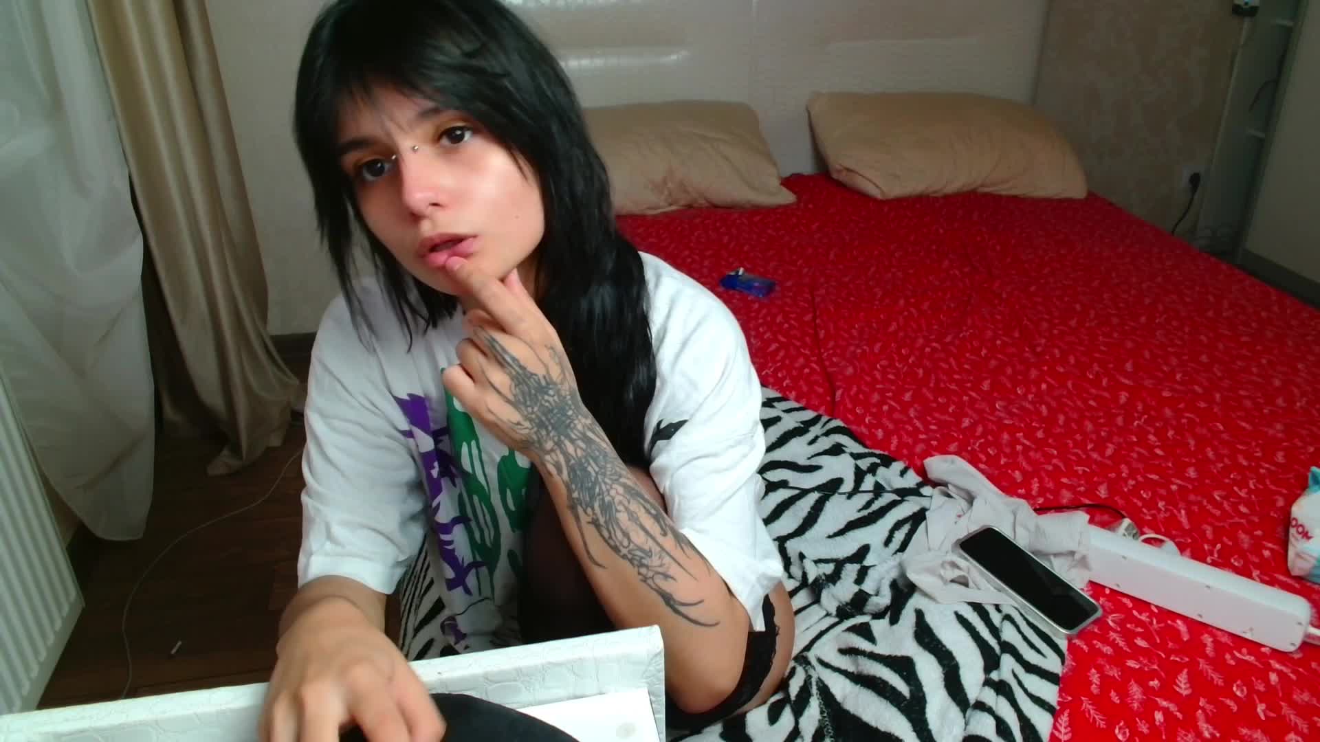 TheSluttyFox Приват Записи 2026-07-18