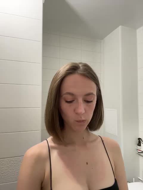 EllieTonee Приват Записи 2026-07-20