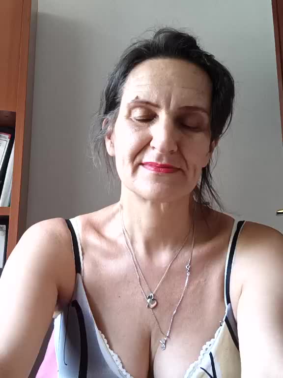 AleneLorrie Приват Записи 2026-07-22