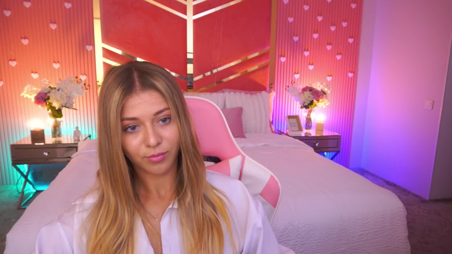 LoveeDove Приват Записи 2026-07-22
