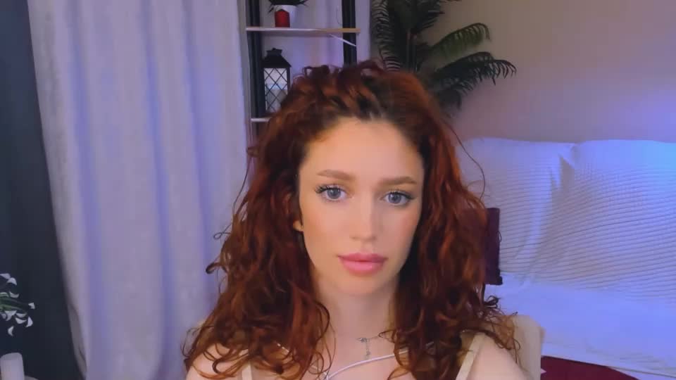 christinaconteeree Приват Записи 2026-07-23