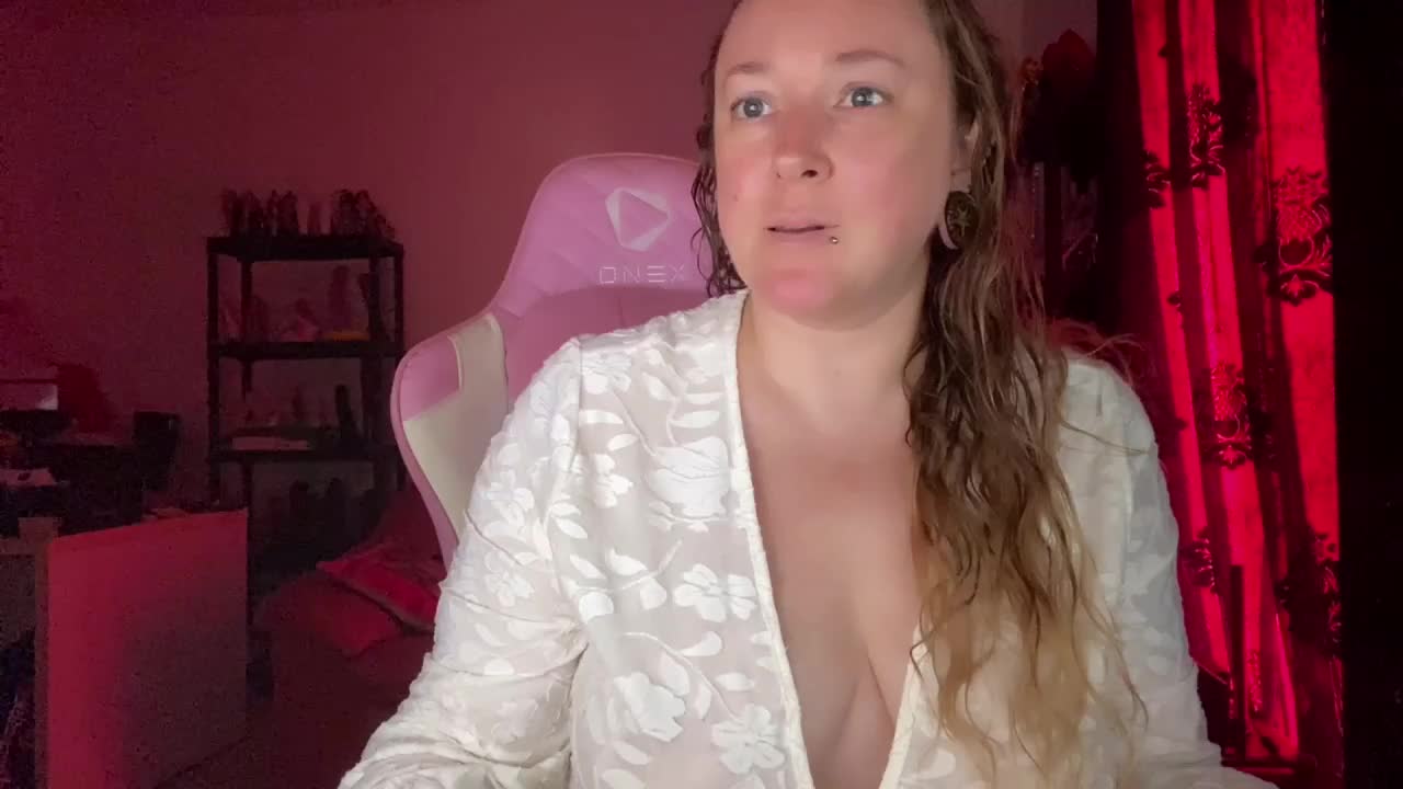 NylonQueen Приват Записи 2026-07-23