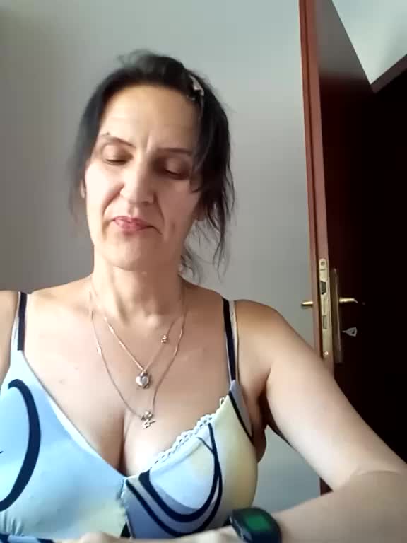 AleneLorrie Приват Записи 2026-08-07