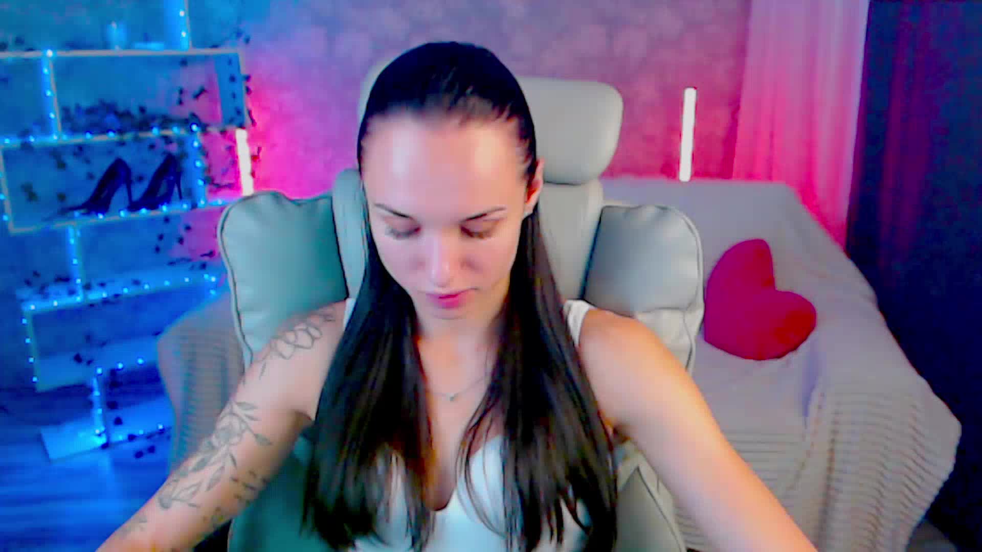 NicoleMerz Приват Записи 2026-08-08