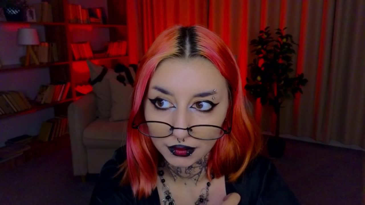 MistressMarcelline Приват Записи 2026-08-10