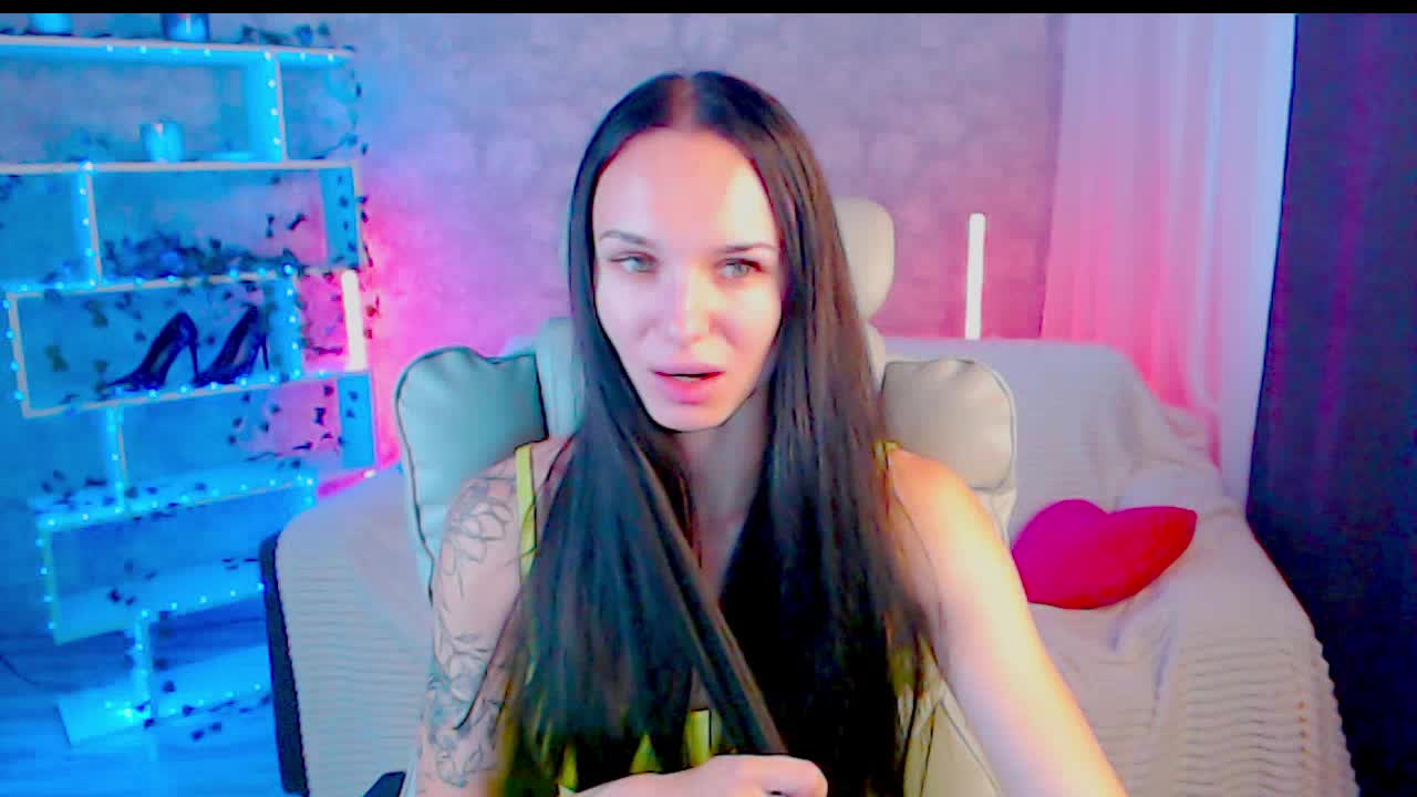 NicoleMerz Приват Записи 2026-08-11