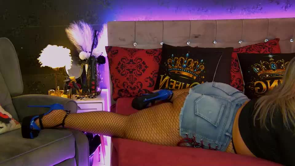 zoemesmerizee Приват Записи 2026-08-14