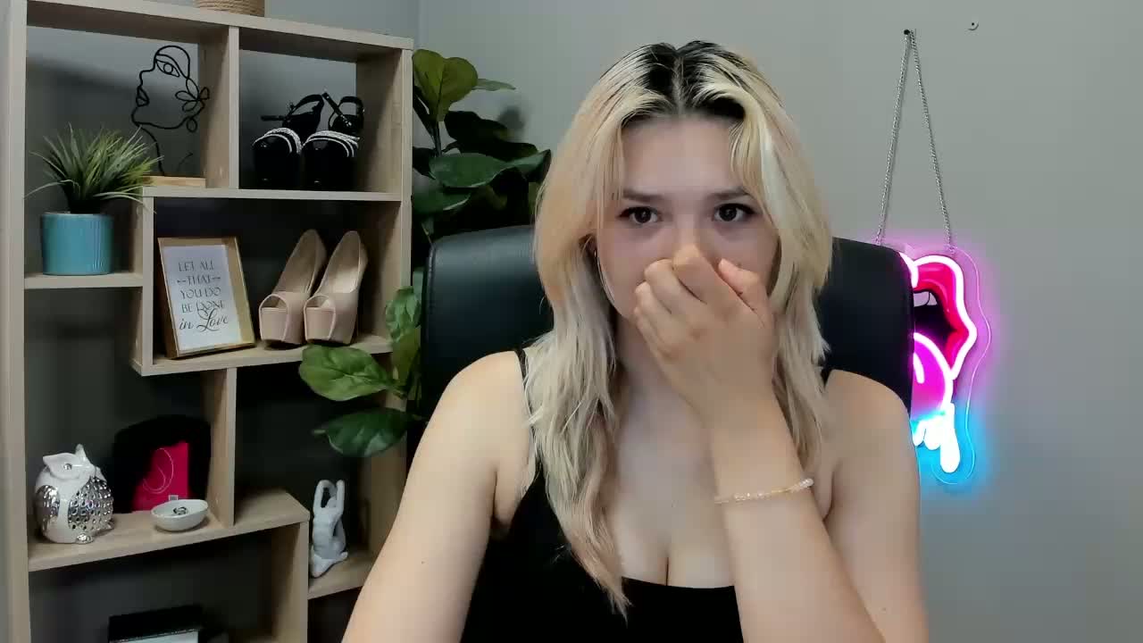 SweetLilyxo Приват Записи 2026-08-14