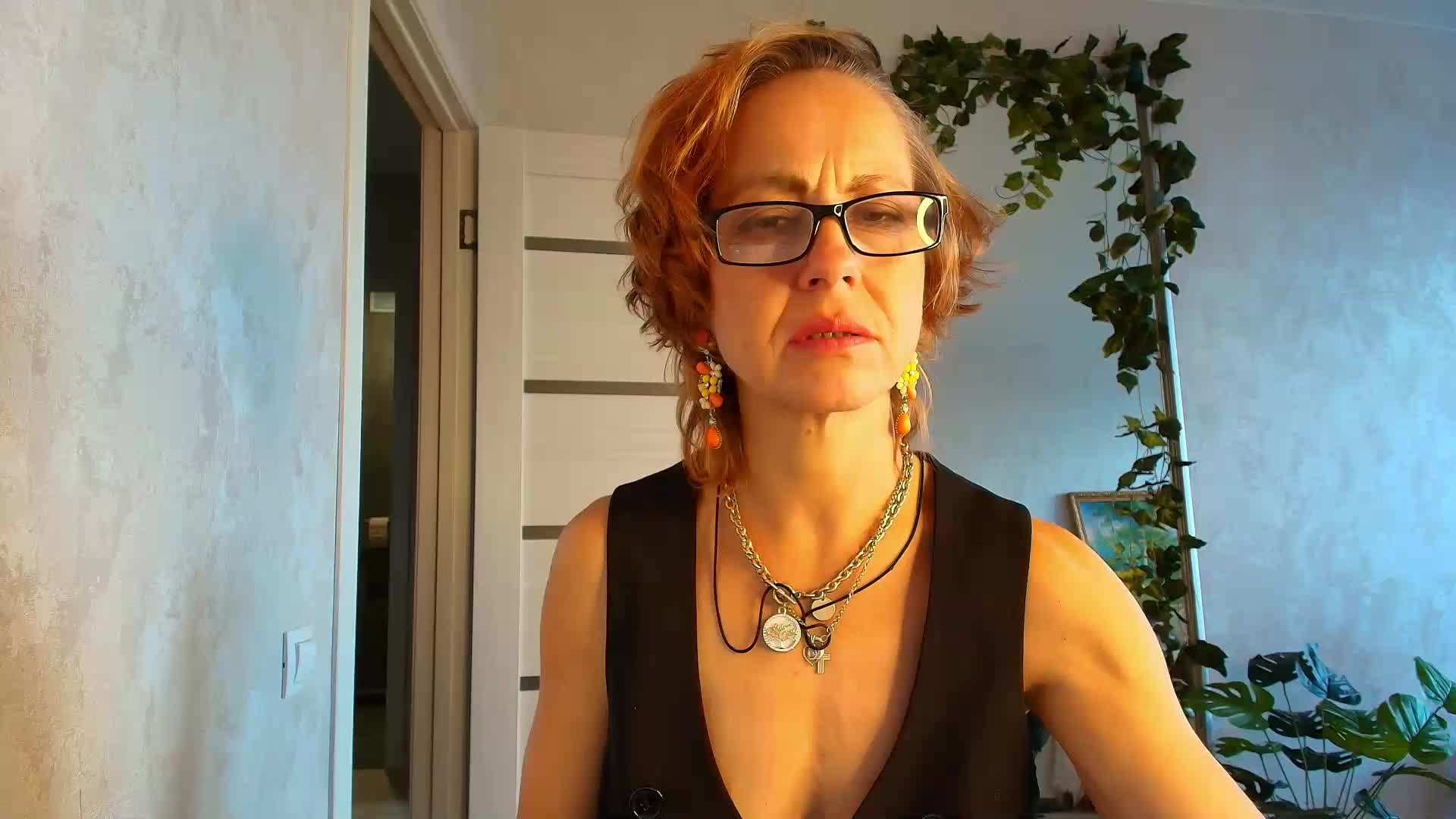 LioraWeiss Приват Записи 2026-08-15