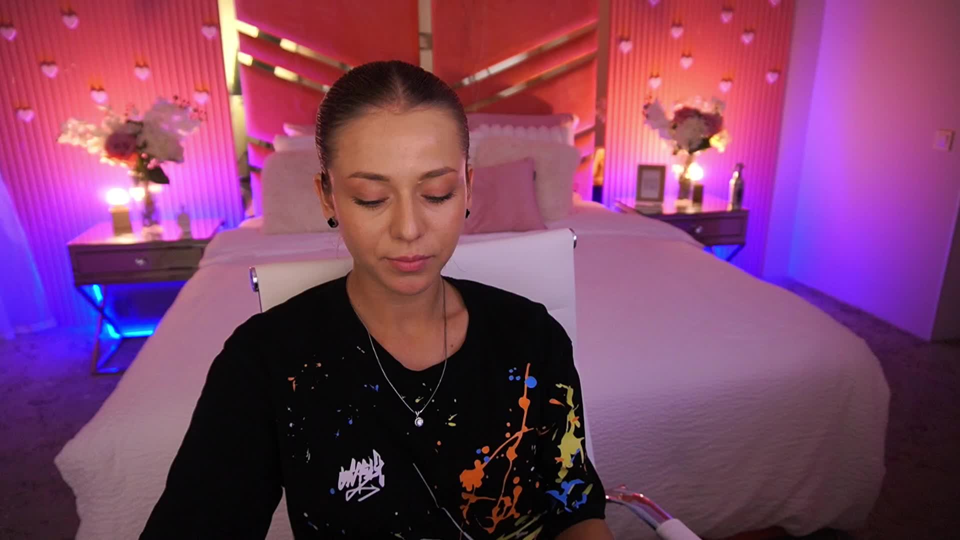 LoveeDove Приват Записи 2026-08-15