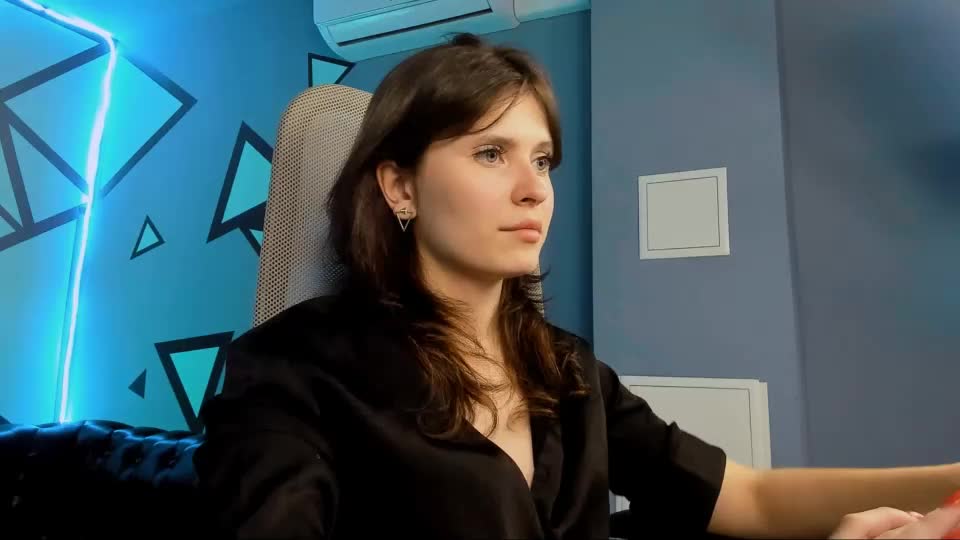 lolaasmus Приват Записи 2026-08-15