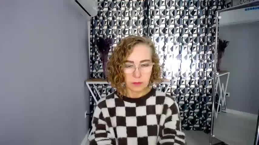 queen_a_n_i Приват Записи 2026-08-16