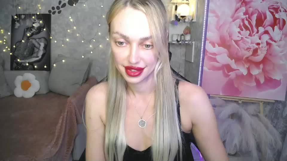 yournickyadamidi Приват Записи 2026-08-18