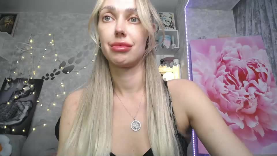 yournickyadamidi Приват Записи 2026-08-18