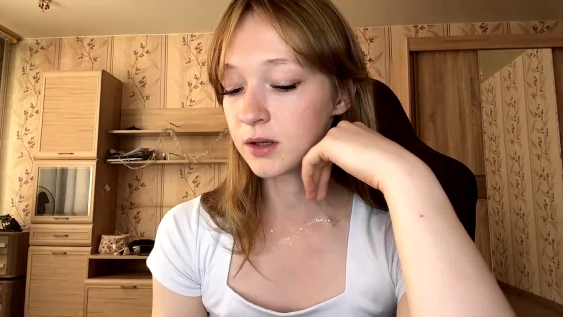 LisaSchroyer Приват Записи 2026-08-18