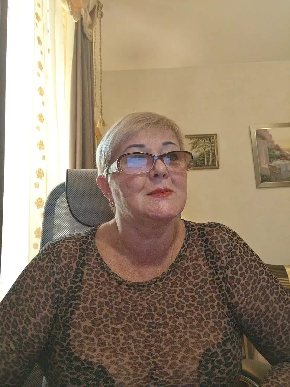 KarinkaSweet Приват Записи 2026-08-18