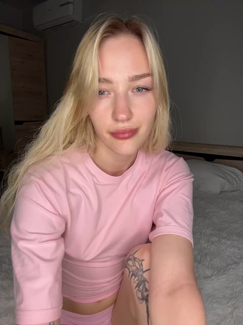 AlinnaAnnila Приват Записи 2026-08-19