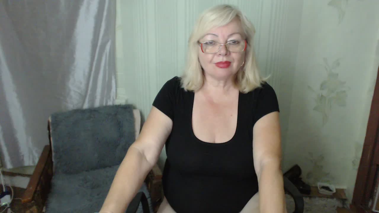 EvelynLoveShy Приват Записи 2026-08-19