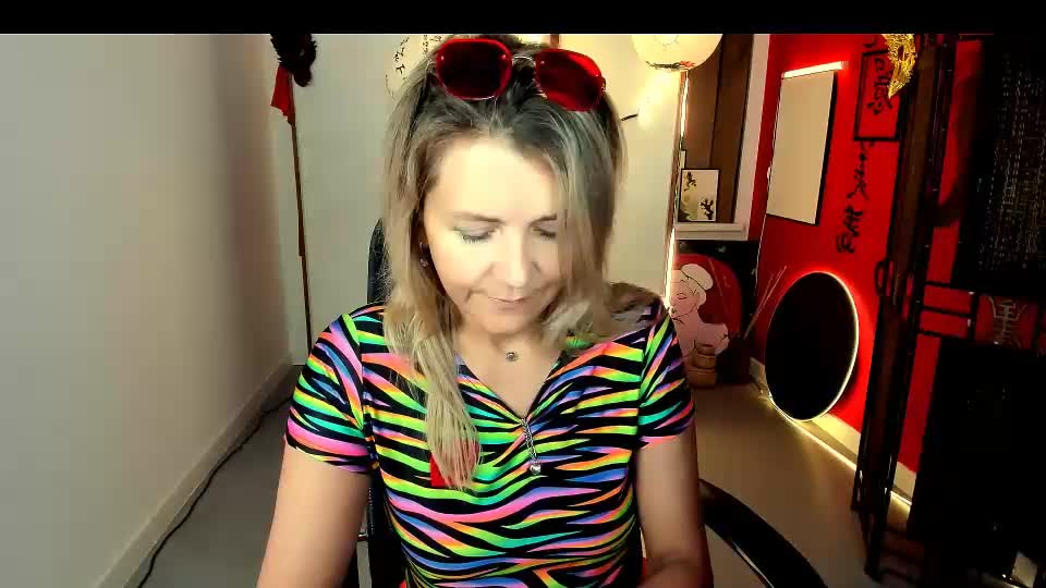 nicolehits Приват Записи 2026-08-19