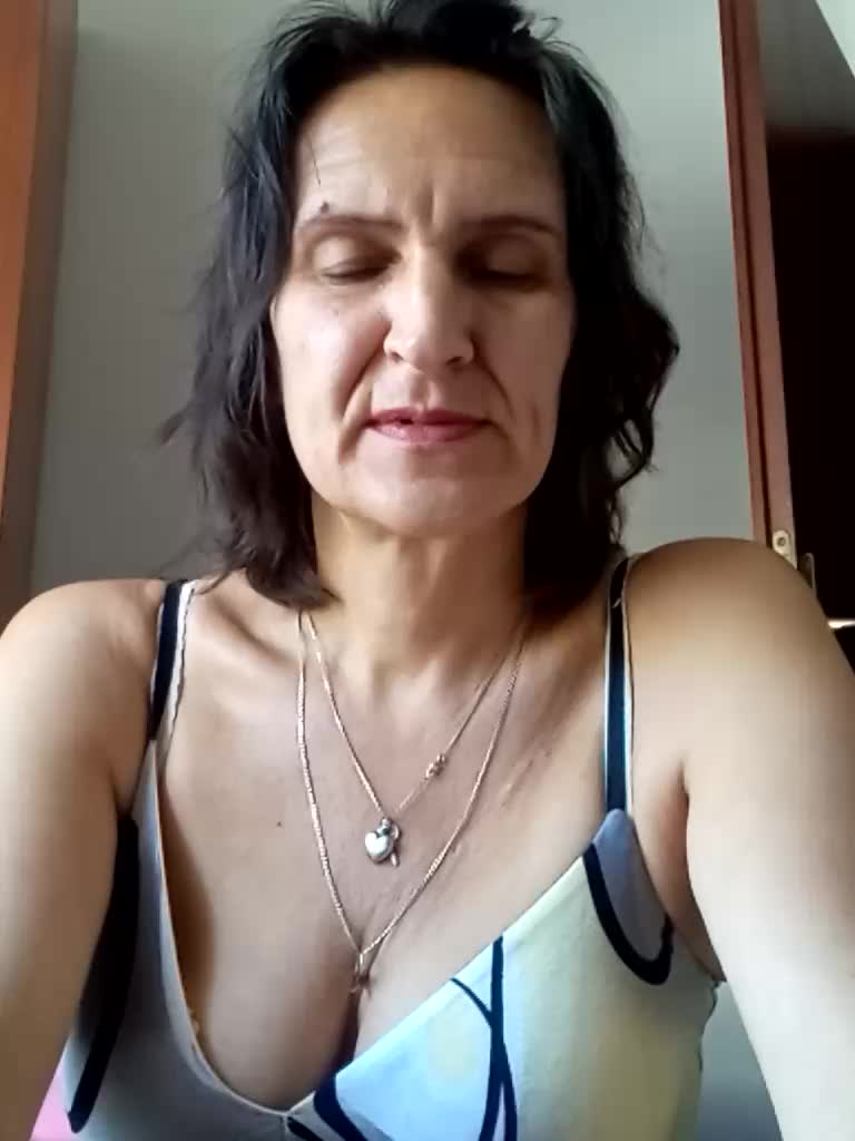 AleneLorrie Приват Записи 2026-08-22
