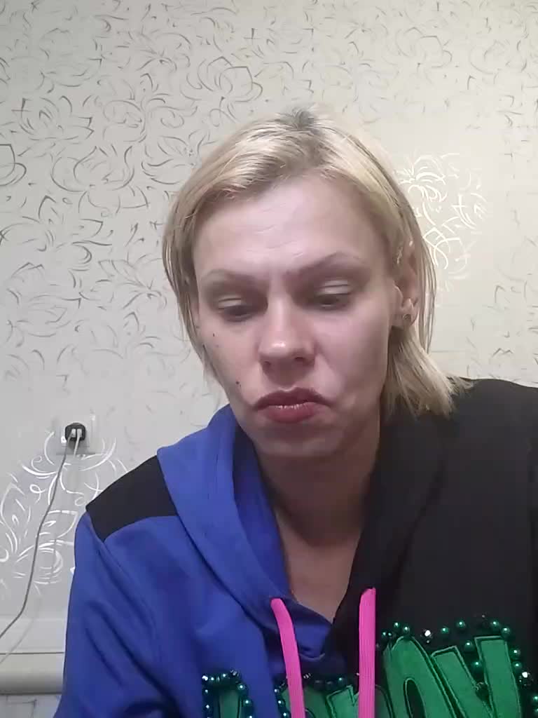JulieSilver Приват Записи 2026-08-23