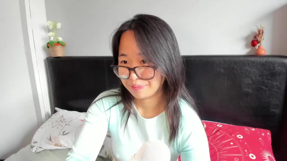 naughtynerdygirl Приват Записи 2026-08-24