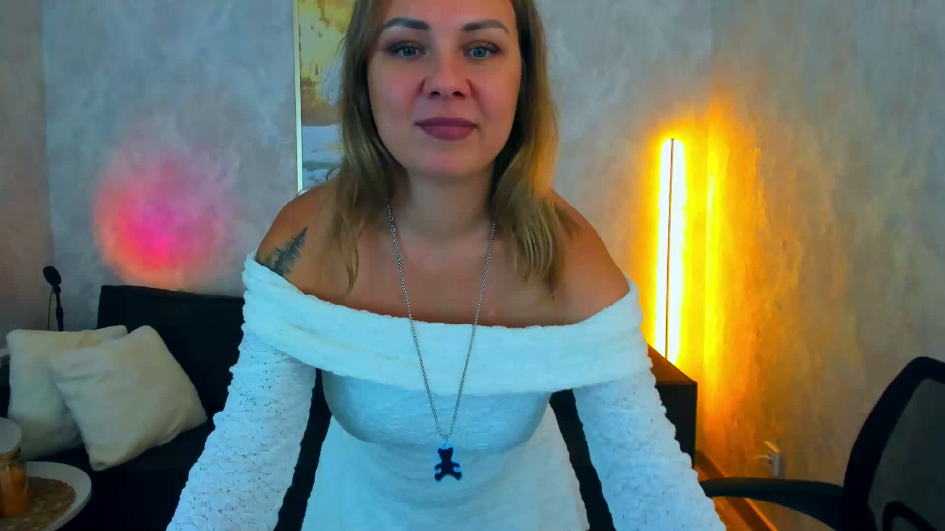 EllenWestern Приват Записи 2026-08-27