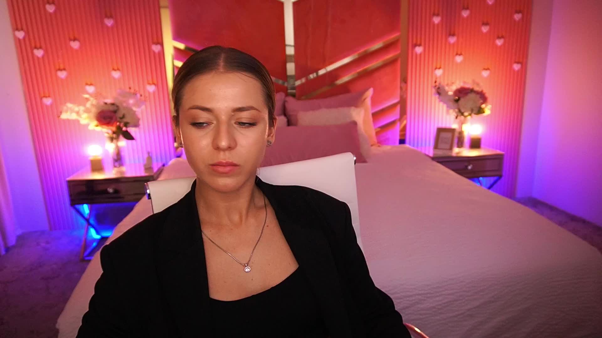 LoveeDove Приват Записи 2026-08-30