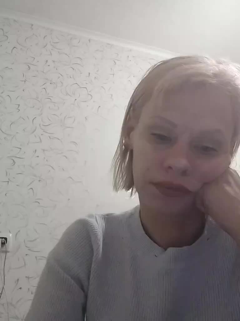 JulieSilver Приват Записи 2026-08-31