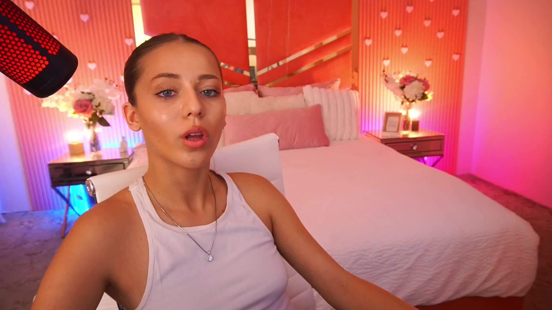 LoveeDove Приват Записи 2026-09-02