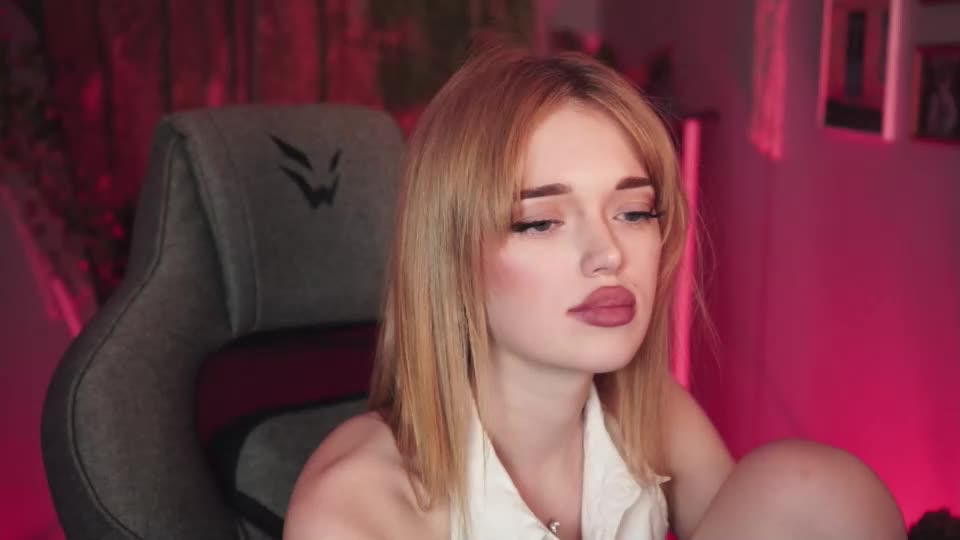 flexyfoxy Приват Записи 2026-09-06