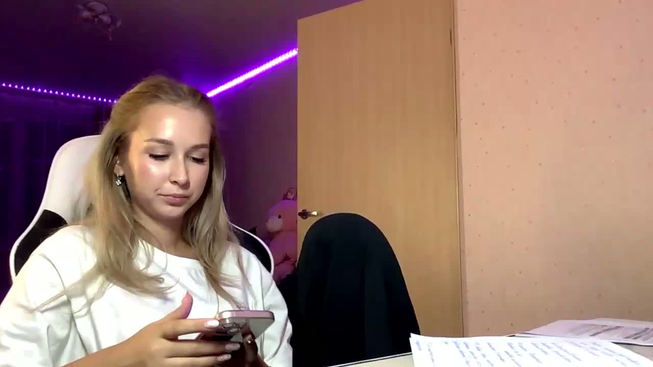 Emelinestrande Приват Записи 2026-09-07