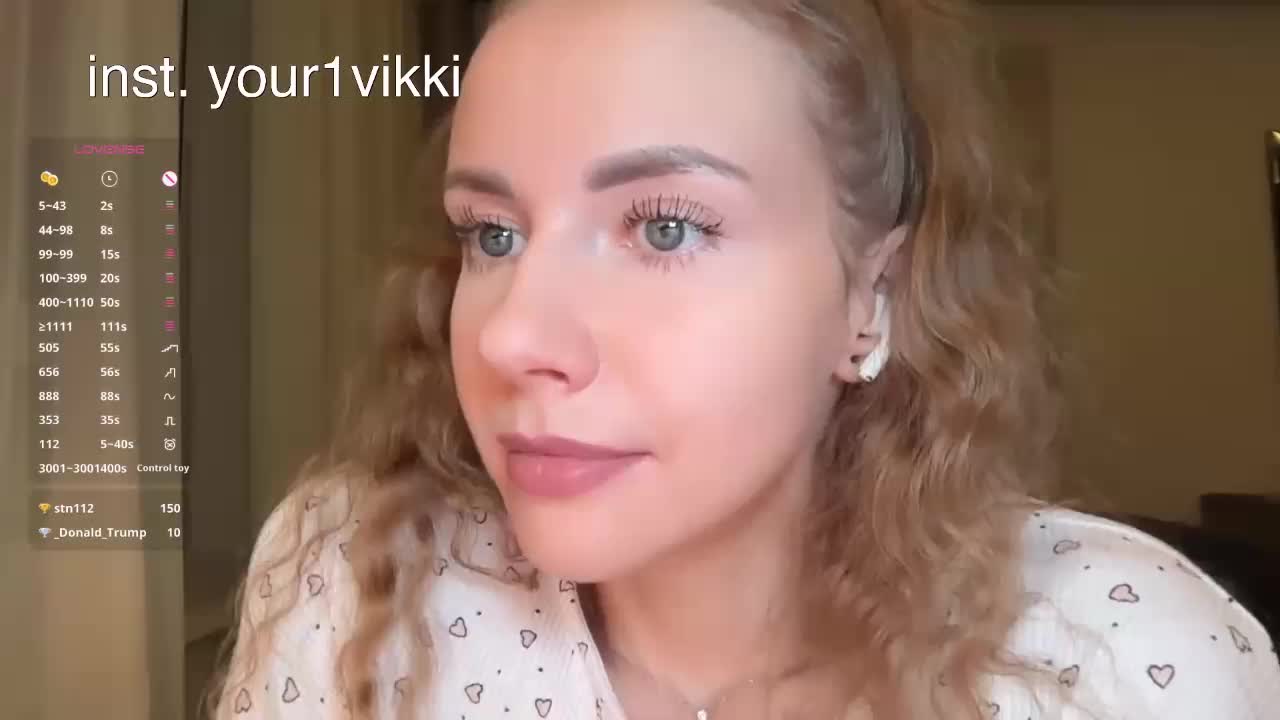VikkiExtraCheese Приват Записи 2026-09-09