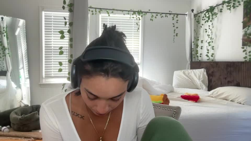 adriannarodriguez Приват Записи 2026-09-09