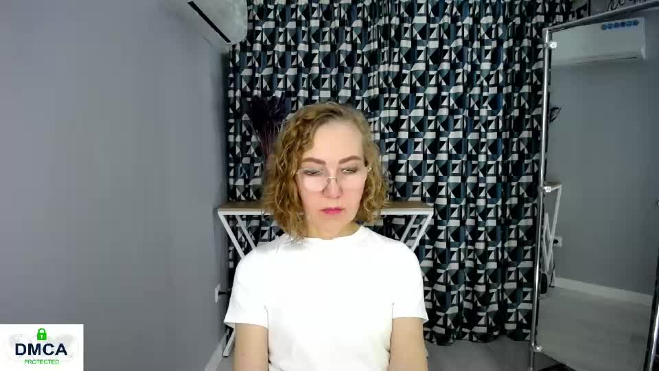 queen_a_n_i Приват Записи 2026-09-15