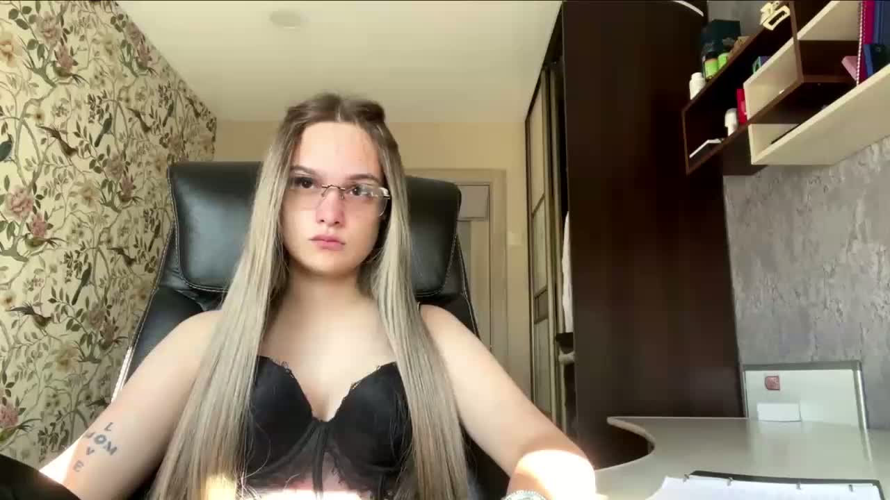 AnnaHoupt Приват Записи 2026-09-17