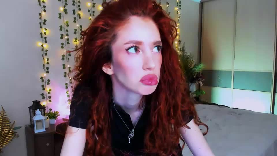 christinaconteeree Приват Записи 2026-09-22
