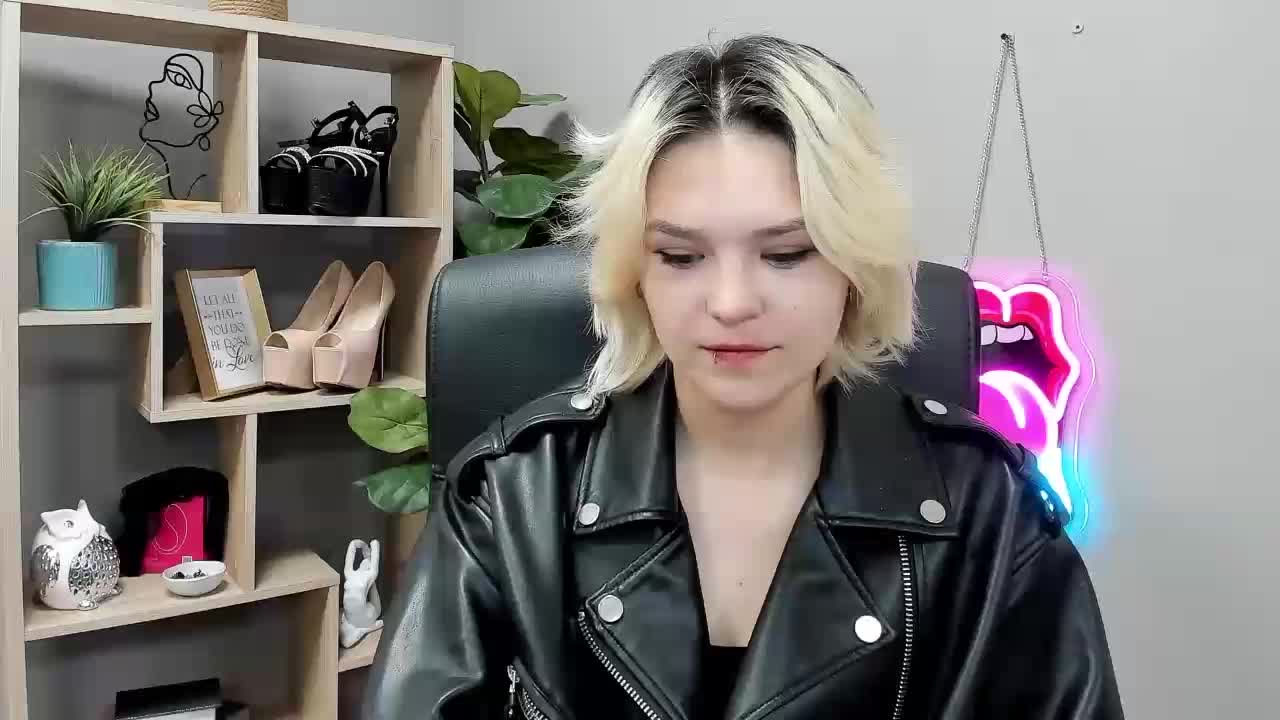 SweetLilyxo Приват Записи 2026-09-25