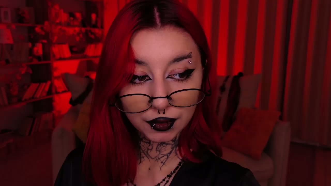 MistressMarcelline Приват Записи 2026-09-25