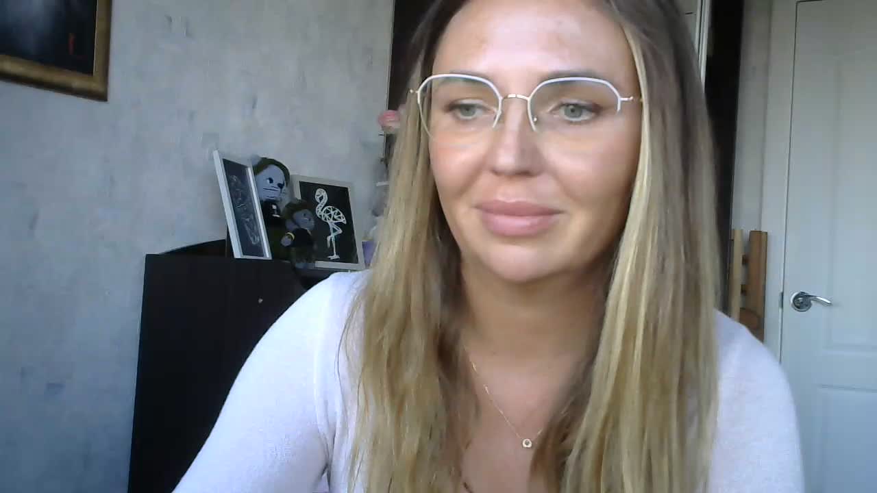 CuteAngelina Приват Записи 2026-10-02