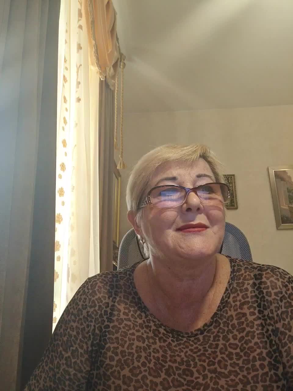KarinkaSweet Приват Записи 2026-10-04