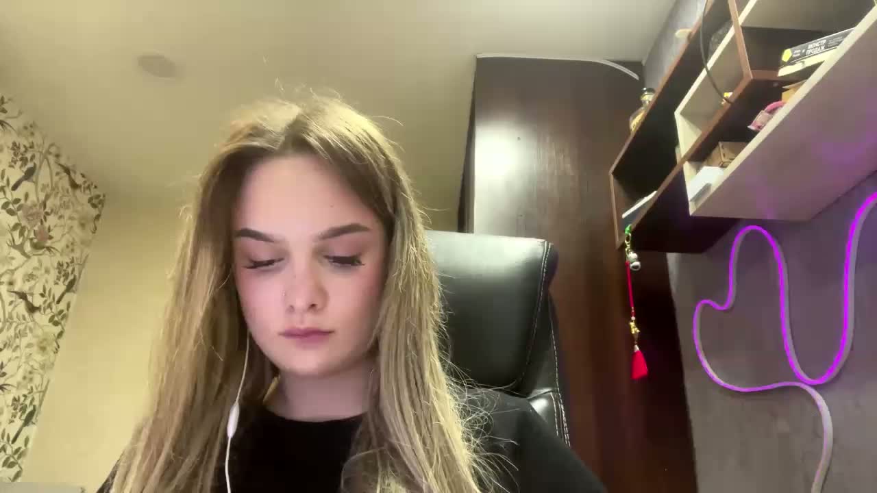 AnnaHoupt Приват Записи 2026-10-06