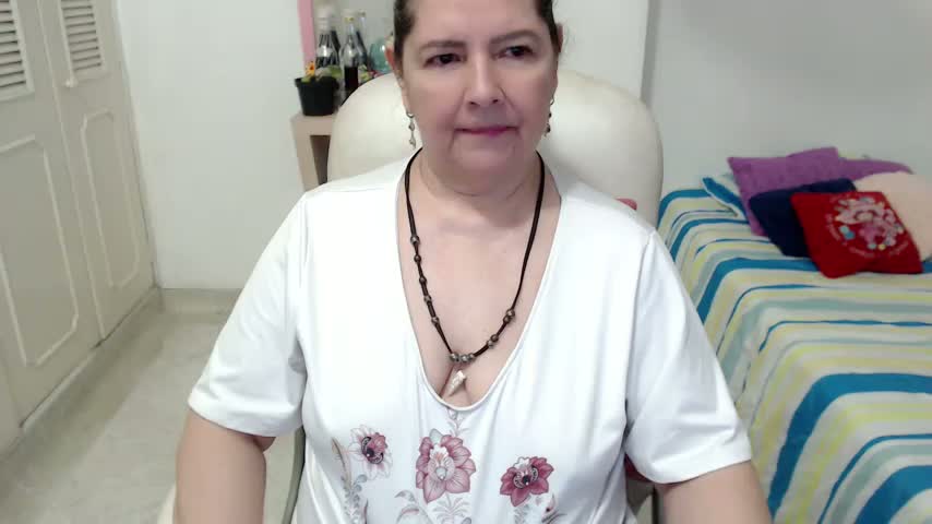 leonela_69 Приват Записи 2026-10-16