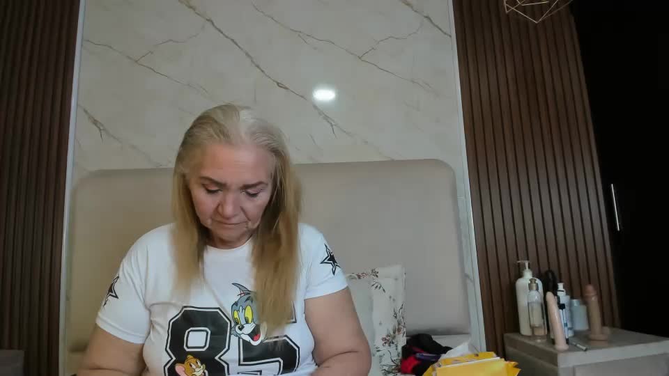 queenstarhy Приват Записи 2026-10-16