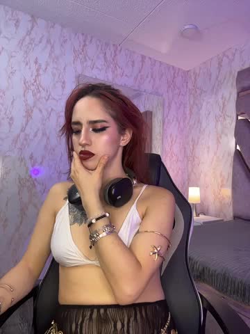 Elodiee_Roussee Приват Записи 2026-10-18