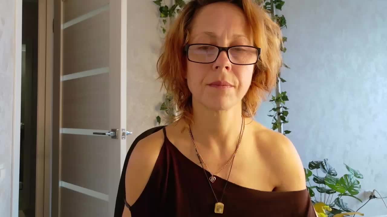 LioraWeiss Приват Записи 2026-10-18