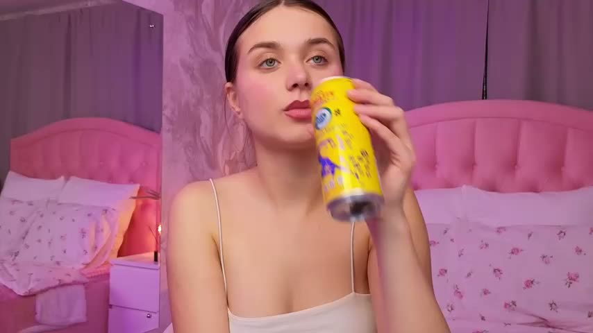 JulietteHembers Приват Записи 2026-10-19
