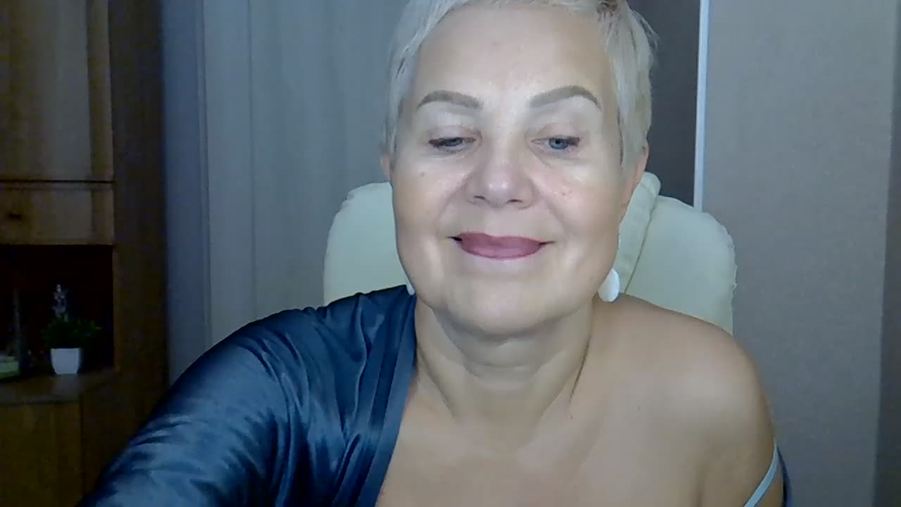 MadamMadam Приват Записи 2026-10-19