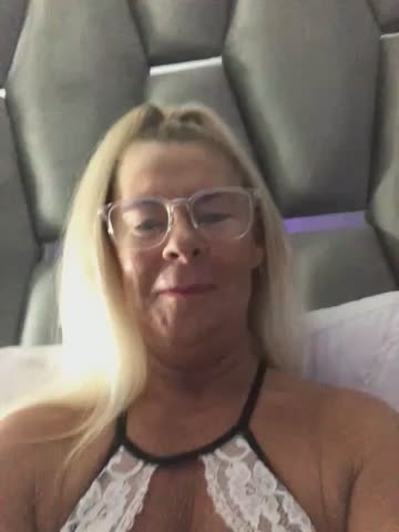 Busty_BlondeX Приват Записи 2026-10-19