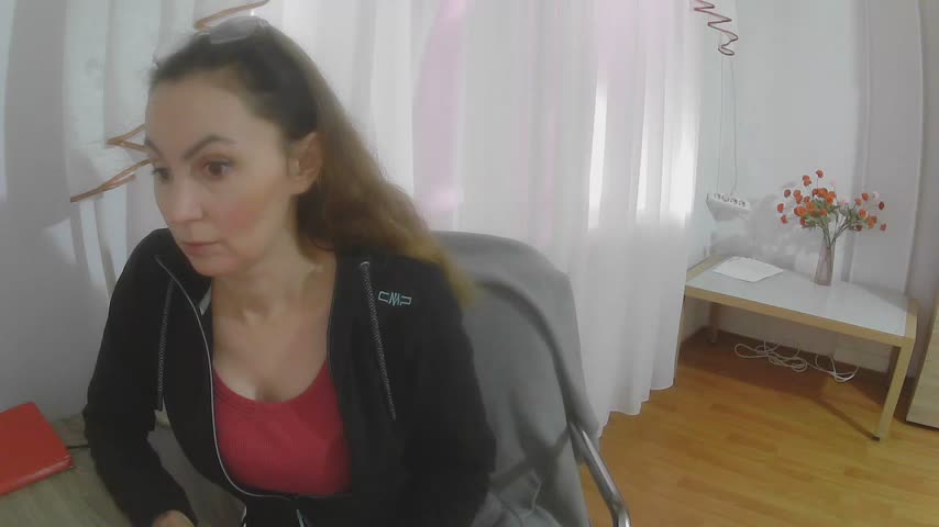 Tess_Bertie Приват Записи 2026-10-19